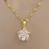 [Acero de Titanio] Conjunto de Collar y Pendientes de Flor de Doble Capa Lujo Ligero Personalidad Microincrustada Elegante Combinación de Pendientes y Collar para Banquete