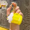 Chaveiro Criativo de Brinquedo de Apertar Vaca para Copo de Chá com Leite Desenho Animado Fofo Divertido Alívio de Estresse Pequeno Brinquedo Pingente de Mochila Atacado