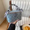 Bolso Pequeño de Cadena Rombo de Moda para Mujer 2026 Nuevo Modelo Bolso Caja Brillante de Diamantes de Alto Valor Bolso de Hombro Cruzado Elegante Tendencia