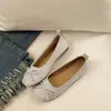 Zapatos planos de tacón bajo con boca ancha, estilo retro francés de gamuza, estilo hada, zapatillas de ballet, zapatos individuales, estilo femenino, a juego, nuevos modelos Primavera/Otoño 2026