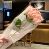 Un Pequeño Ramo de Flores de Hilo Rojo Ganó el Primer Premio en el Día de la Madre, una Recompensa para los Estudiantes en los Exámenes de Ingreso a la Preparatoria y la Universidad, y un Regalo para el Día de la Mujer