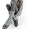 Pierneras Holgadas Estilo Miu Otoño e Invierno Estilo Coreano Color Sólido Básicas Versátiles Calientes Ligeramente Acampanadas Rayas Verticales Empalmadas Cubrecalcetines Cola de Pavo Real