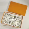 Conjunto de Café Cerâmico Estilo Europeu Transfronteiriço Xícara de Café de Luxo Leve Vintage Conjunto para Chá da Tarde Britânico Embalado em Caixa de Presente