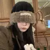 Chapéu Novo Estilo Feminino de Inverno Espessado Proteção Facial Pequeno Pelúcia Quente Lã Tendência Cabeça Grande Orelha Flutuante Proteção Acúmulo Chapéu de Tricô