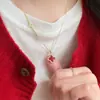 Collar de Trébol de Cuatro Hojas Rojo de Doble Cara de la Suerte para Mujer, Diseño de Nicho de Lujo Ligero, Cadena Versátil Elegante de Clavícula de Moda de Alta Gama