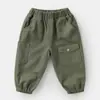 Pantalones de trabajo casuales de algodón lavado para niños, primavera y otoño, nuevo estilo coreano, color liso, con pierna ancha y bolsillos grandes