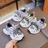 Zapatillas Deportivas Infantiles Primavera y Otoño 2026, Estilo Británico con Bloques de Color, Zapatos tipo "Dad Shoes", Unisex, Doble Cordón, con Correas de Velcro, Zapatillas de Correr Antideslizantes