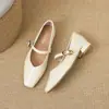 Hui Liya P218-2 Mary Jane com Salto Bloco e Bico Quadrado 2026 Novidade Verão Sapatos de Salto Baixo para Mulheres Sapatos Artísticos Retrô