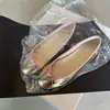 Versión de piel de oveja~Elegantes y sofisticados zapatos planos de ballet estilo girly dulce con lazo para mujer, sin cordones, piel suave