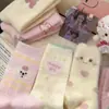 Calcetines de Felpa para Dormir y Piso Otoño e Invierno Serie Rosa Linda de Dibujos Animados Versátiles Gruesos Cálidos Estilo Niña para el Hogar Calcetines de Media Pantorrilla