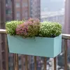 Vaso de Flores Retangular Suspenso Autoirrigável Tipo Tira Longa para Guarda-Corpos de Varanda, Floreira Suspensa para Guarda-Corpos, Calha de Flores Pendurável