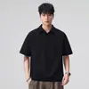 Camiseta de Manga Corta Falsa de Dos Piezas Estilo Nuevo 2026, Tendencia Retro Americana, Versátil con Apliques, Top de Bloques de Color de Verano con Cuello de Solapa para Hombre