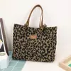 2026 Bolso de Mano Simple de Moda Nuevo Gran Capacidad Casual para el Trabajo Bolso de Hombro Único Moda Otoño Invierno Bolso Tote Versátil