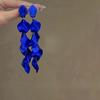 Pétalos de Rosa, Blancos y Románticos Pendientes Largos y Anchos con Borla Pintada Retro Francesa, Pendientes Elegantes de Nicho de Alta Gama