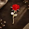 Nuevo broche de flor tridimensional de moda con perla y diamante, personalizado creativo, con gota de aceite, flor de corsage, accesorios de moda que combinan con todo