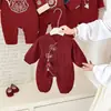 Mono Rojo Festivo Nuevo 2026, Mono Romper Tang Suit Bordado de Paz y Alegría Primavera/Otoño, Atuendo para Salir, Atuendo de Saludo de Año Nuevo
