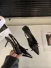 Saltos Altos Franceses, Sandálias com Bico de Laço, Sapatos de Fada, Sapatos Vermelhos de Casamento para Primavera e Verão 2025 com Saias