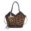 Bolsa de Gran Capacidad 2025 Nueva Moda Retro Bolso Cruzado Individual para Viajes Diarios Mujer Bolso Cubo de Gama Alta Bolso Casual Versátil