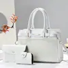 Nova Bolsa de Mão para Comércio Exterior, Bolsa de Ombro Texturizada Versátil da Moda Coreana, Bolsa Transversal Simples Casual Tendência Mãe-Filha