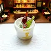 Cubo de hielo simulado, botella de cerveza, campo de fútbol, accesorios de resina para césped, decoraciones de juguetes de comida en miniatura de pegamento de crema para DIY