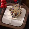 Moda Medieval Estilo Chinês Nova Cor Pintura a Óleo Fênix Incrustada com Zircônia Broche de Alto Padrão Atmosférico Estilo Chinês Pérola Atacado