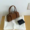 Bolsa Boston Retrô de Camurça Outono e Inverno 2025 Nova Bolsa de Mão Feminina para o Dia a Dia Bolsa Transversal de Ombro