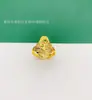 Suministro en vivo anillo de moda chapado en oro estilo nacional flor grande variedad de anillos abiertos de pavo real retro para mujer al por mayor