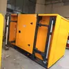 Contenedor de generación de energía de descarga automática se utiliza de forma flexible con un mecanismo de descarga hidráulica de autobloqueo para cargar y descargar contenedores de generación de energía