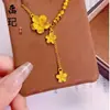 Tienda de Oro Mismo Estilo Collar de Corazón Picado Chapado en Oro Alta Retención de Color Floral Mariposa Moneda de los Cinco Emperadores Collar Venta al por Mayor