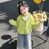 Abrigo para Niñas Otoño Invierno 2026 Estilo Nuevo Niños Elegante Bebé Niña Dibujos Animados Una Pieza Felpa Cálido con Capucha Ropa de Invierno de Moda