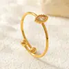 Nuevo Anillo de Acero de Titanio con Acabado de Alta Gama, Anillo de Lujo Ligero, Venta al por Mayor de una Sola Pieza, Anillo de Moda Versátil para Mujeres, Venta al por Mayor de Anillo para Dedo Índice