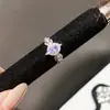 Anillo Redondo de Circonita Fresco y Elegante con Diseño Único, Anillo de Dedo Índice Moderno y Exquisito, Joyería de Lujo Ligero y de Alta Gama