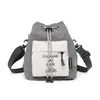 Bolsa Pequena Transversal com Cordão para Caminhada ao Ar Livre Marca Tendência INS Leve Color Block Bolsa de Ombro Único Masculina Casual Tendência Bolsa Tiracolo Feminina
