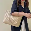 Bolso Grande de Cadena a Cuadros de Moda para Mujer, Nuevo Bolso Tote de Gran Capacidad de Lujo Ligero, Bolso de Hombro Único para Viajar, Bolso de Axila de Moda
