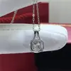 Colgante de moissanita Fidelity colgante de oro de 18K con diamante cadena de clavícula moda simple bolsa cuadrada collar venta al por mayor de fábrica