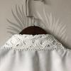 Gola Postiça Elegante para Usar em Camadas com Camisas de Outono e Inverno, Apresentando Bordado Delicado Solúvel em Água, Gola Versátil de Alta Qualidade para Mulheres