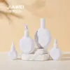 Botella de Plástico Tipo Empuje para Mascotas Spot 300ml Botella Redonda Plana de Tónico Blanco Esencia Botella de Cuidado de la Piel