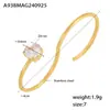 Anel INS Style Envoltório de Dedo Duplo em Forma de S Ouro Zircônia 3A Aço Inoxidável Banhado a Ouro 18K Anel Simples de Luxo Leve Feminino
