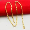 Collar de Joyería Color Arena Dorada para Mujer Cadena Universal de Imitación Oro Nicho Lujo Accesible Gama Alta Cadena para Clavícula Accesorios Que No Se Desvanecerán por Mucho Tiempo
