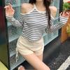 Cuidado con la Camiseta Base de Manga Larga Rayada Descubierta de Hombros para Mujer 2025 Otoño Dulce y Atrevida Chic Top Corto de Cintura Alta