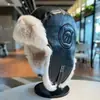 Sombrero Leifeng de Tela de Flores del Noreste para Mujer Invierno Grueso Cortavientos Ciclismo Protección para las Orejas Sombrero Popular en Internet Tendencia Callejera Gorro Pullcap