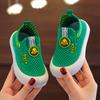 Sapatos Casuais Infantis 2025 Novos Sapatos de Malha Voadora Antiderrapantes Sola Macia Sapatos de Bebê para Homens e Mulheres Slip-on Versáteis Sapatos de Malha Respirável