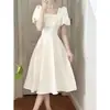 Verão 2024 Novo Francês Primeiro Amor Vestido Longo Branco Feminino Emagrecedor Pequeno Fresco Elegante Vestido de Manga Curta Transfronteiriço