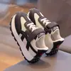 Zapatillas deportivas para niño 2026 modelo nuevo de primavera zapatillas de malla para niño zapatillas casuales para bebé zapatillas de correr para estudiante