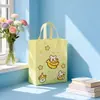 Bolsa de Tela No Tejida Impermeable, Serie Linda de Frutas Oso Plátano, Bolsa de Regalo de Empaque de Gran Capacidad, Bolsa para Dulces de Halloween