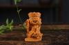 Sándalo Dorado Viaje al Oeste Maestro y aprendiz Madera Maciza Creativo Adornos Pequeños Tang Zeng Sha Zeng Decoración de Escritorio para el Hogar Artesanías Joyería