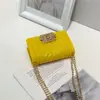 Bolsa transfronteiriça 2023 outono e inverno Novo Estilo mini bolsa de corrente moda bolsa quadrada pequena de gelatina bolsa de ombro mensageiro