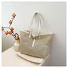 Bolsa Tote de Moda de Férias Estilo Ocidental de Palha Tecida Estilo Coreano Grande Capacidade Fivela de Cinto 2025 Primavera Novo Nicho Bolsa Tecida