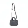 Bolsa transversal matelassê de nylon, bolsa de ombro e bolsa tote - uma linha completa de bolsas com opções de logotipo personalizado, adequadas para mercados domésticos e internacionais, serviços de OEM e marca própria disponíveis