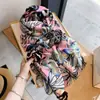 Lenço Estampado de Moda Nova Primavera e Verão Proteção Solar para Viagem Lenço de Seda Versátil de Alta Qualidade Leve Luxo Lenço Feminino